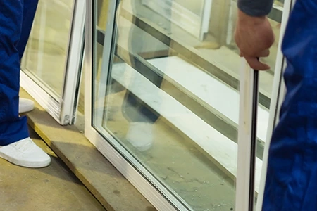 Commercial Glass Repair Technician in Coral Terrace, FL